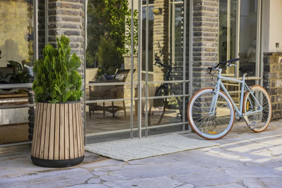Best Signature Conical Planter - Pine Brown Planters